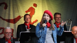 La Chansonnette live concert in Sweden with the Succéorkestern Astoria - Melissa Kross Singer