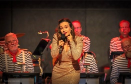 Melissa Kross - La Chansonnette live concert in Sweden with the Succéorkestern Astoria - The Concert in Eskilstuna