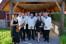 La Chansonnette live concert in Sweden with the Succéorkestern Astoria - Melissa Kross - Eskilstuna 