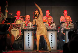 La Chansonnette live concert in Sweden with the Succéorkestern Astoria - Melissa Kross